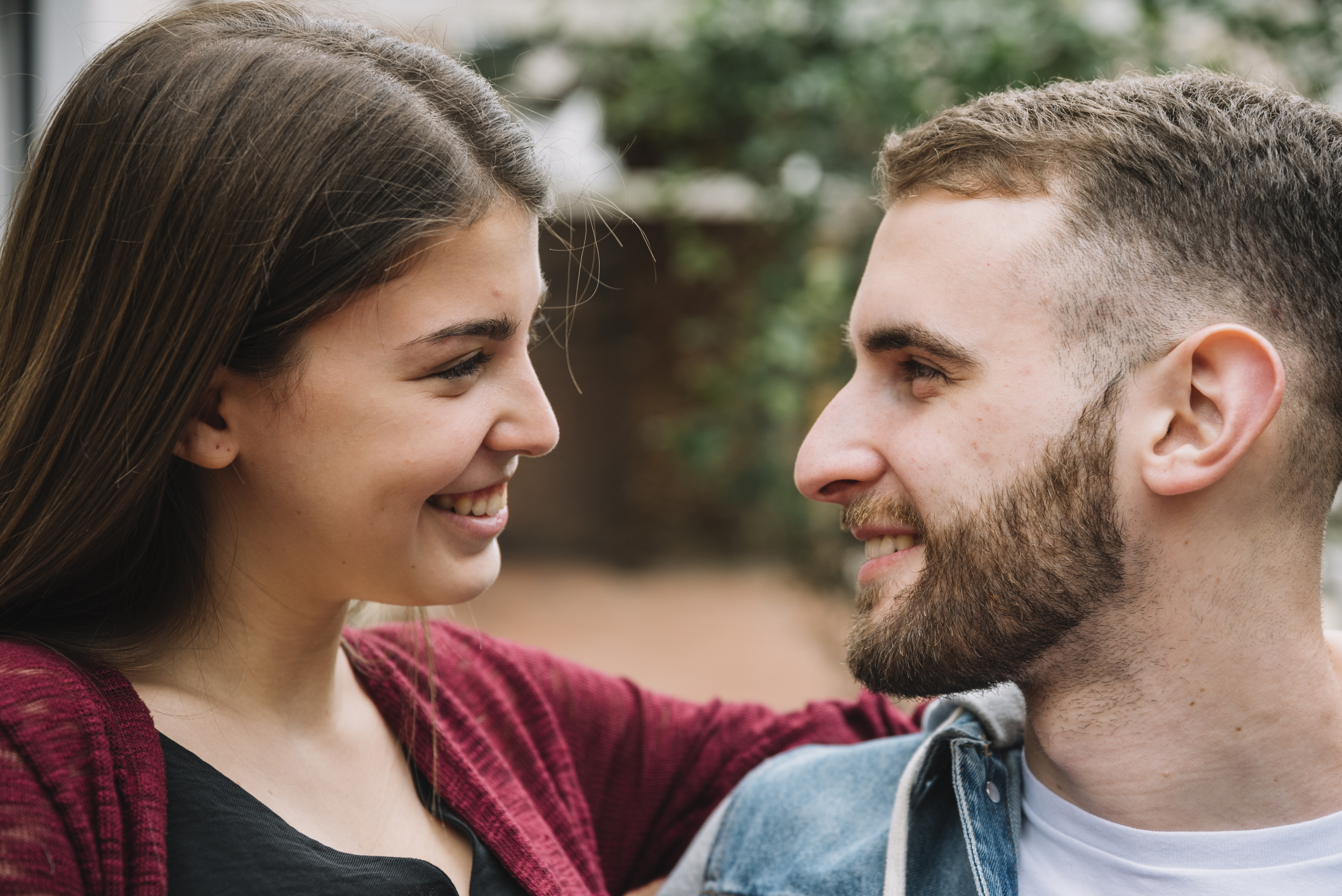 close-up-young-couple-love.jpg